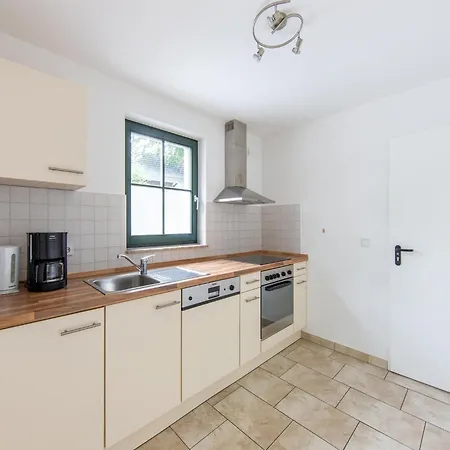 Holiday home Spacious Semi Detached House With Wood Stove Located Directly On The Rennsteig *