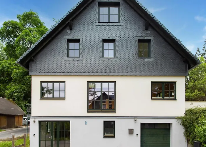 Spacious Semi-detached House With Wood Stove Located Directly On The Rennsteig * Eisfeld
