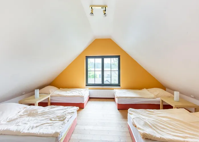 Spacious Semi-detached House With Wood Stove Located Directly On The Rennsteig *