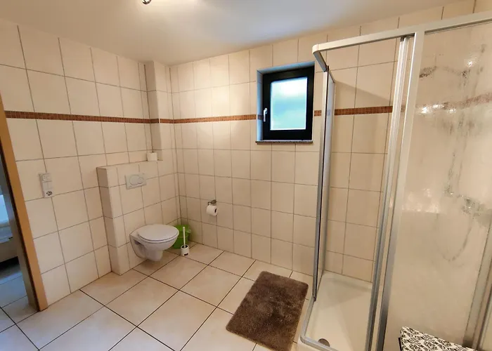 Vakantiehuis Spacious Semi-detached House With Wood Stove Located Directly On The Rennsteig